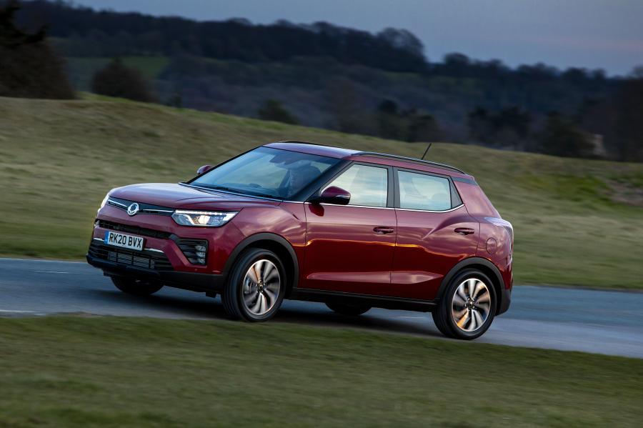  SsangYong Tivoli Ultimate 2020 года  (UK) (фото 14 из 63)